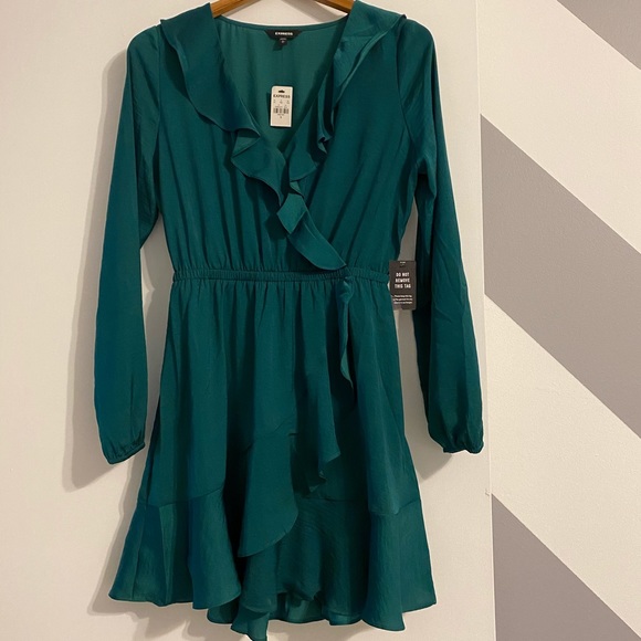 Express Dresses & Skirts - Emerald green express dress